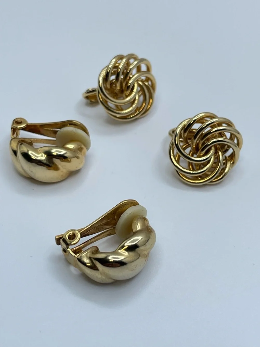 Vintage Joan Rivers Gold Tone Clip On Earrings Set Knot Swirl Studs With Box